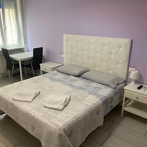 Estudio con Cama King